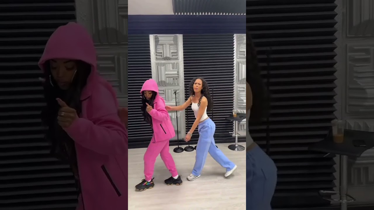 day in the life as the mom of the group 🧑‍🧑‍🧒 #supermoms #3quency #netflix #buildingtheband