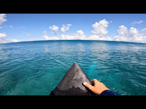 PUMPING MALDIVES SURF SESSION RAW POV | Magic Water Colour