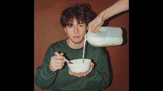 Watch Alfie Templeman Sunday Morning Cereal video