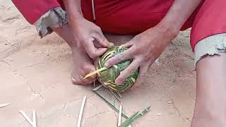 proses pembuatan bola takraw dari 6 potongan rotan (@ApriantoKaban ) #tutorial