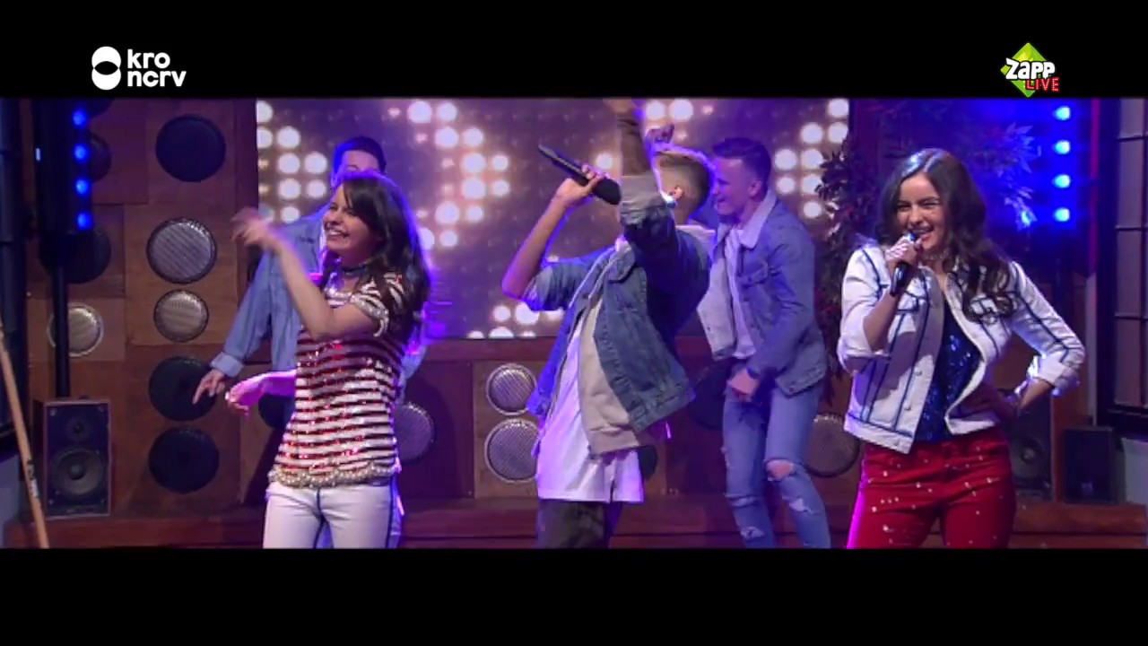 SARAH&JULIA - Hoofd In De Wolken (Live @ Zapplive) - SARAH&JULIA - Hoofd In De Wolken (Live @ Zapplive)