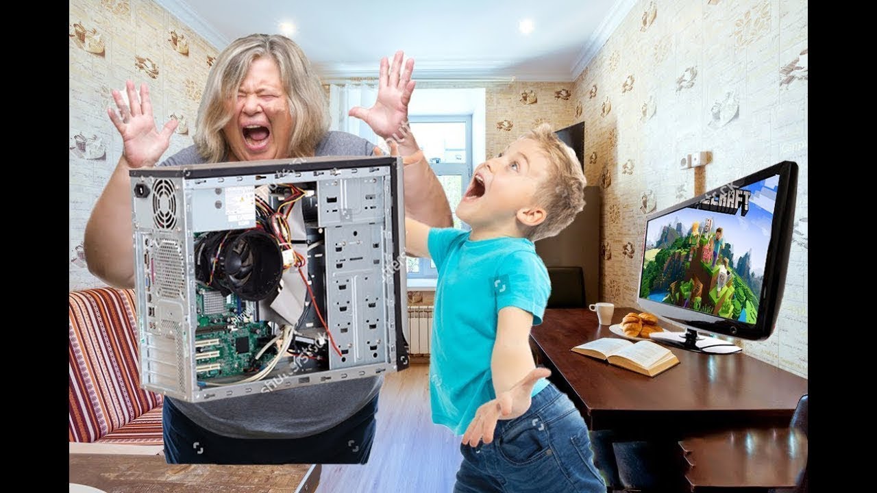 Мама разбил. Мама разбила компьютер. ГРИФЕР разбил компьютер. Мама разбила компьютер ГРИФЕР. Папа сломал компьютер.