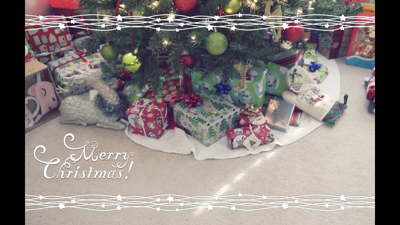 VLOGMAS DAY 25 - IT'S CHRISTMAS! Opening gifts: MAC, Colourpop and more!