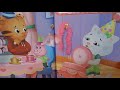Daniel Tiger S Neighborhood Friends Help Each Other 