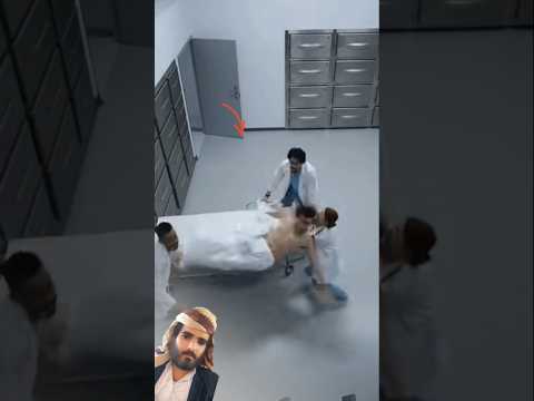 في اللحظة التي ابتلع فيها الخوف قدميه تقد مت رحمة الله فانت زع النبض من فم الظلام 