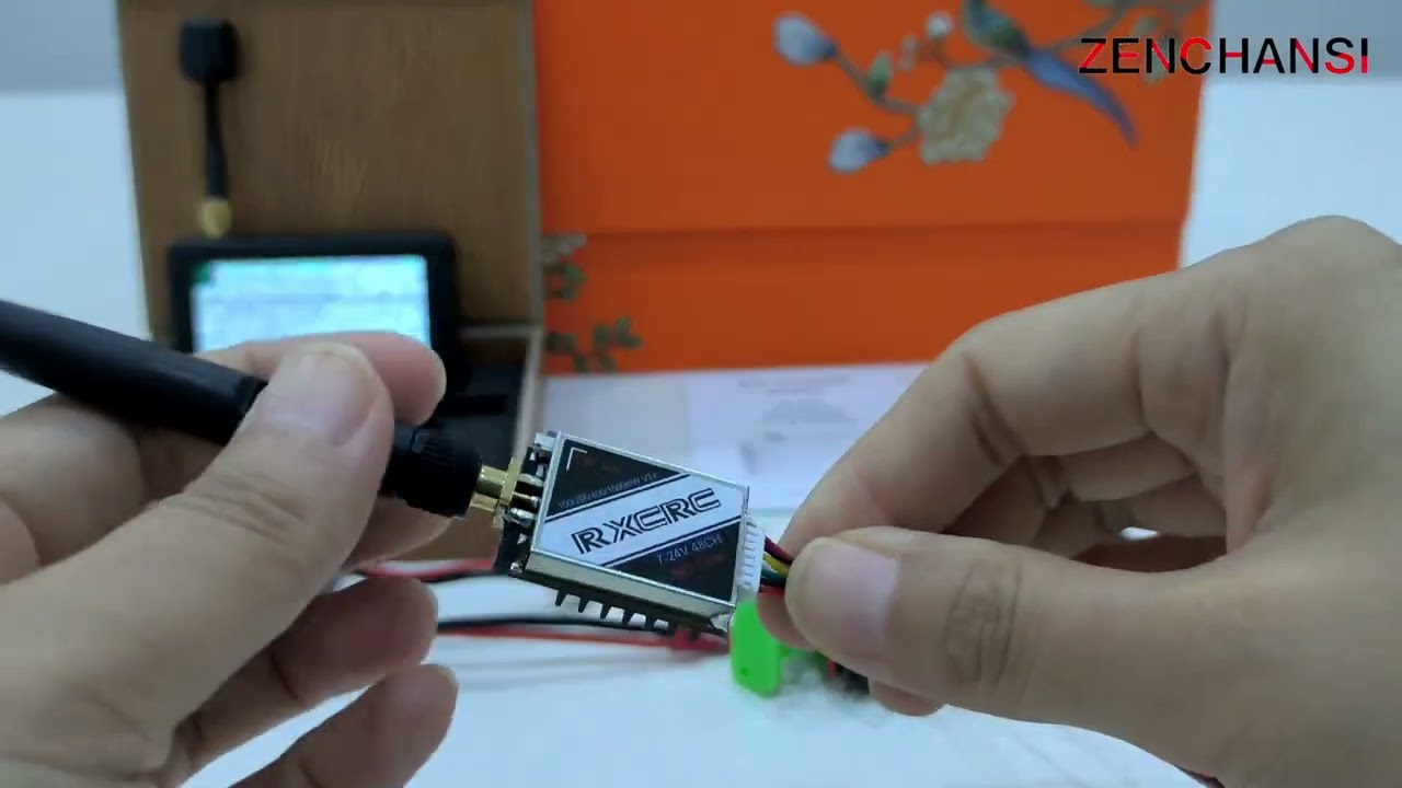 Long Range 1W adjustable vtx transmitter with 1500TVL camera and 4.3inch monitor use for RC Parts