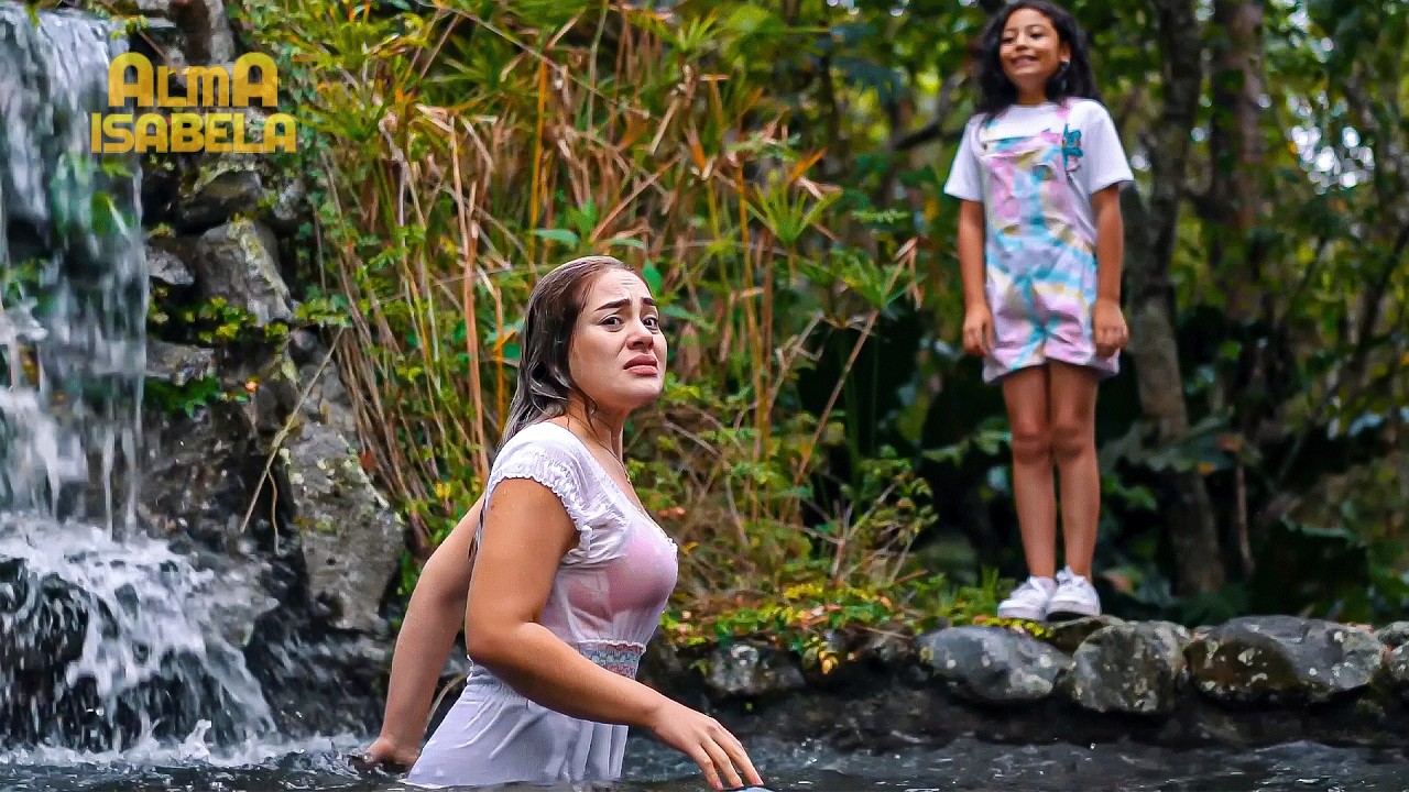 Niña ayudó a escapar a una migrante y su padre se enamoró de ella