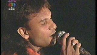Hada Handala - Athula Adikari with Seneth Band (ITN Independence Day 2000 Live Show) chords