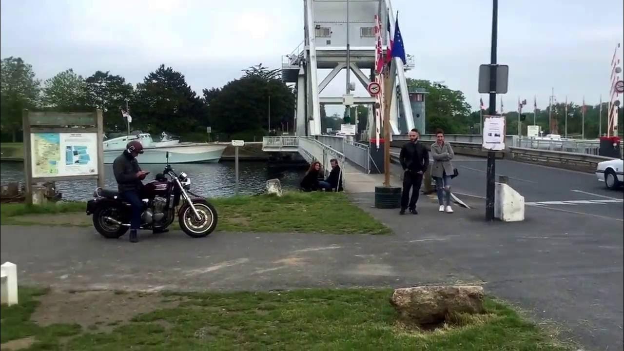 Normandy 2016 pipes and drums play highland cathedral outside 3 gliders