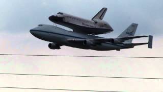Space Shuttle Endeavour Fly By - Ellington Field (Houston) (HD)  - September 19, 2012