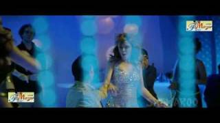 blue-hindi-movie-chiki-piki-chiki-wiki-song-chiggy-wiggy-songs-from-blue
