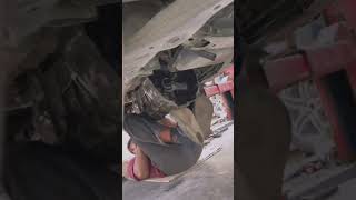 How to lift car transmission on your own