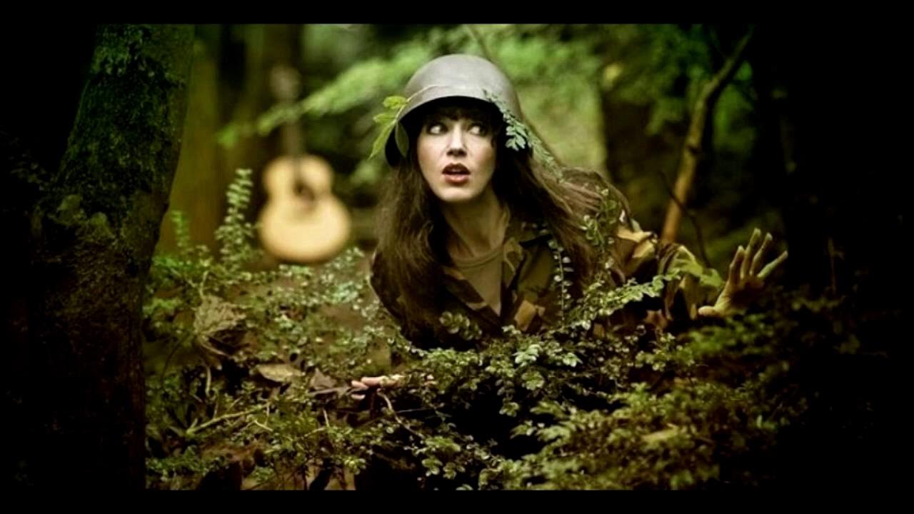 Army dreams. Kate bush army dreamers. 2025 army of dreamers. allen olzon army of dreamers. army dreamers kate bush перевод.