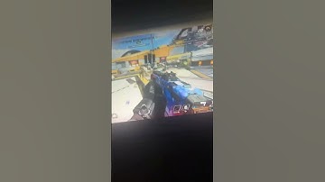 1v3 with alt and flatline #1v3 #apex #apexlegends