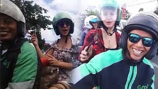 Terjebak Macet saat Naik Ojol di Bali, Bule Cantik Rusia Lakukan Hal tak Terduga di Atas Motor