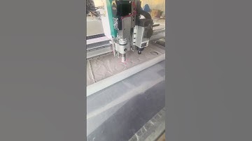 Vibrating knife cutter - the ultimate solution for cutting small multi-layer fabrics.