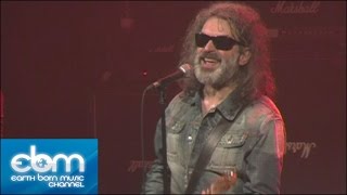 Video thumbnail of "Michel Pagliaro - J'entends frapper (Live à Québec)"