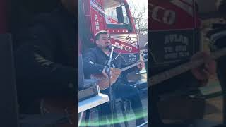 Ali Güçlü Dut Ağacı Değilem