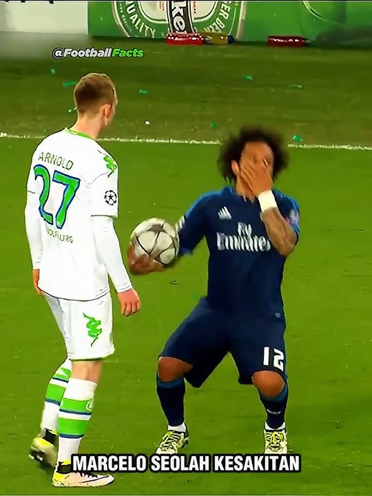 Seni Diving Di Sepak Bola 😱