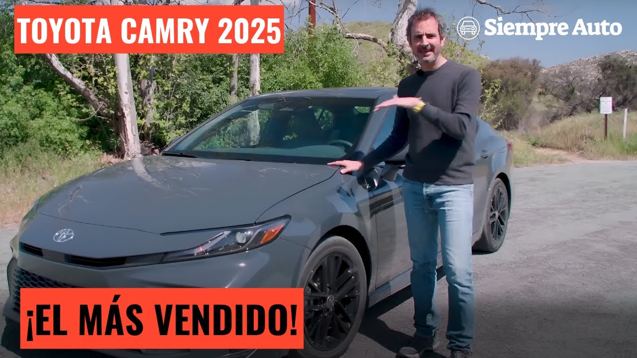 Toyota Camry 2025: Primera prueba de manejo del sedán más vendido