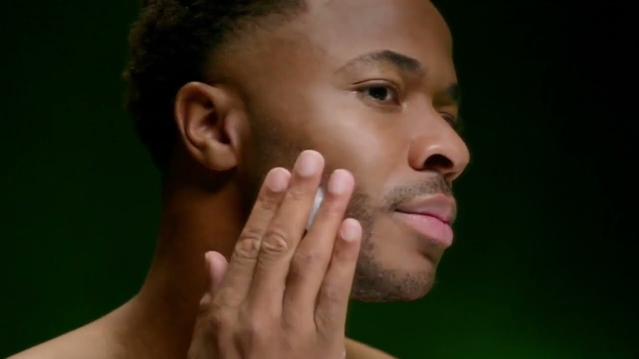 Gillette Labs | Raheem Sterling - Exfoliating Razor - YouTube