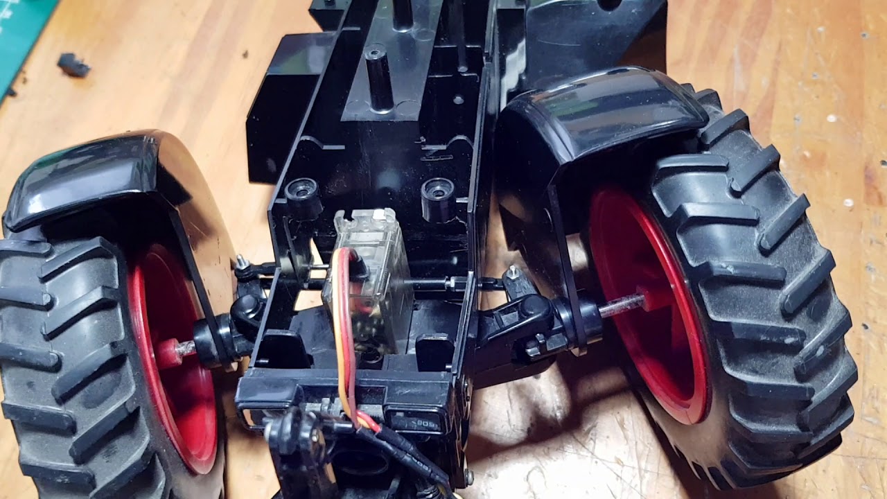 Dickie Fendt Vario 926 front axle movement test (2)