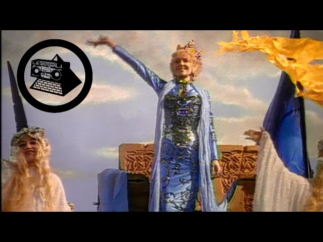 THE KLF FEAT TAMMY WYNETTE - Justified & Ancient