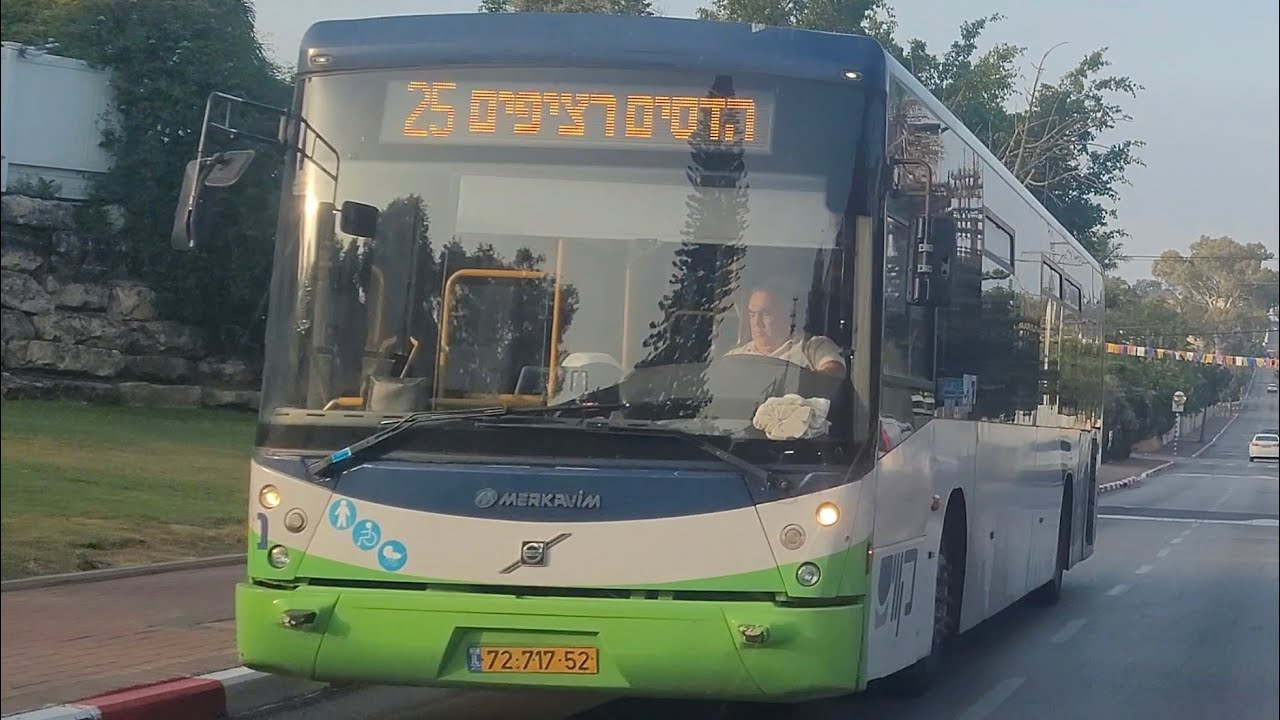 Volvo B7R Pioneer of Kavim on Ha'Atsmaut st. in Even Yehuda