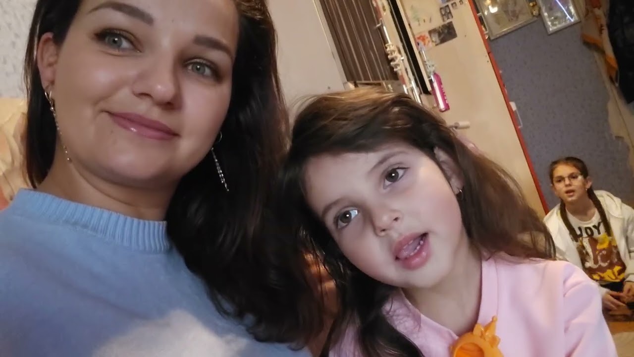 Веселый поход в кафе 😉Fun trip to the cafe