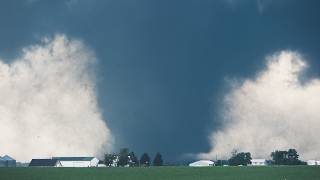 Washburn, IL Tornado on June 11th, 2026 (Intense tornado with flying debris!)