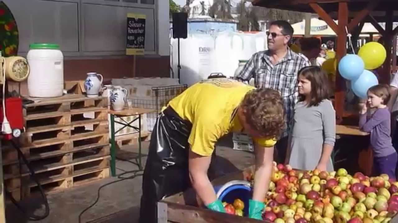 Apfelpresse Kelterfest Possmann | Hier wird der Süße (Apfelmost) gemacht [HD]