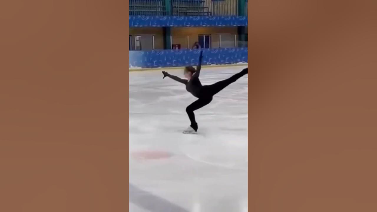 Анна Щербакова тройной Аксель