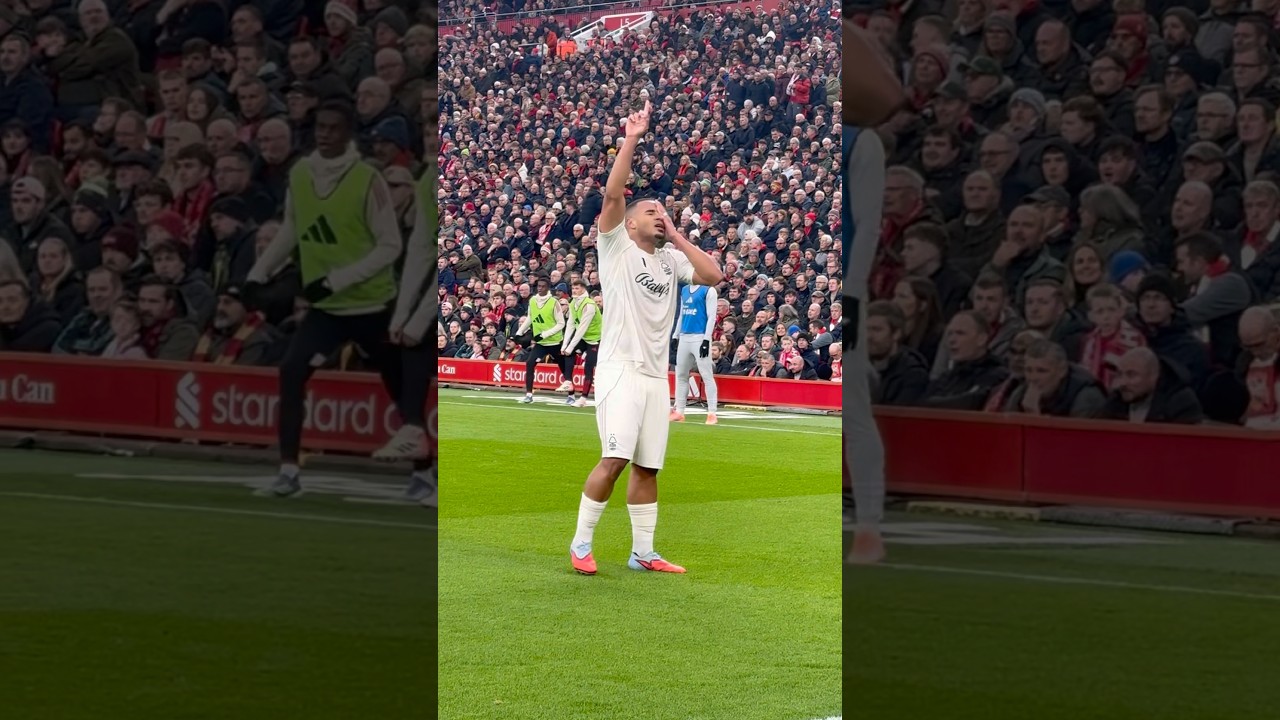 Murillo with the opener at Anfield. 🔥