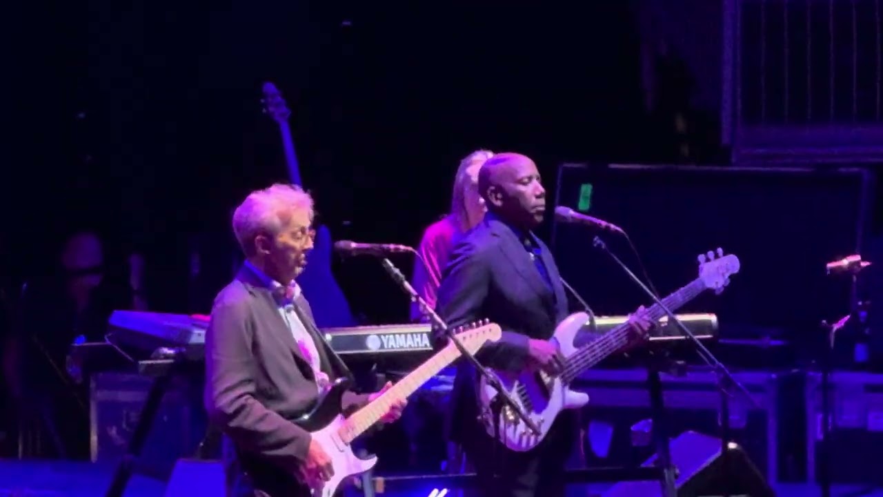 Eric Clapton - Wonderful Tonight in Concert @ United Center