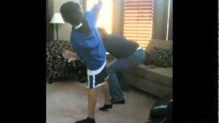 Kinect FAIL [ www.fails.co ]