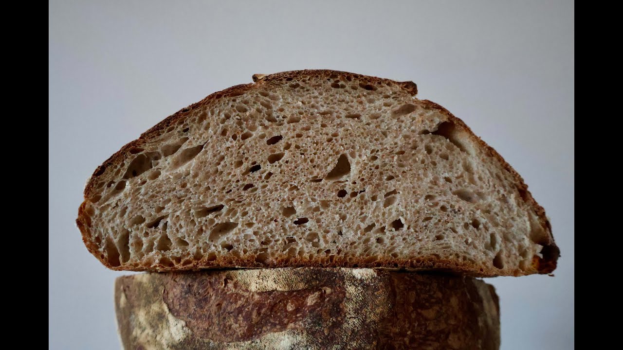 Verdiepend recept Bruin zuurdesembrood