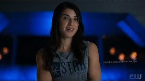 The Flash 7x10 - Team Flash trains Strength Force