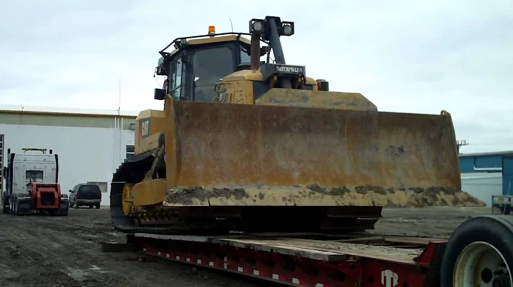 Loading the CAT D7E LGP