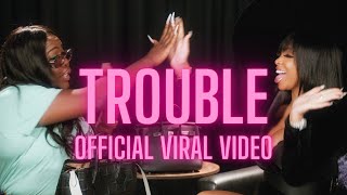 Смотреть клип Lightskinkeisha - Trouble [Official Viral Video]