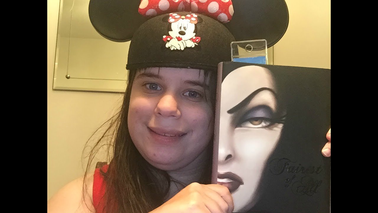 Book Review: Fairest of All: A Tale of the Wicked Queen By Serena