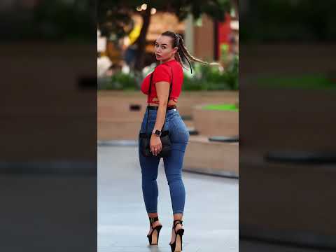 These Fit Jeans