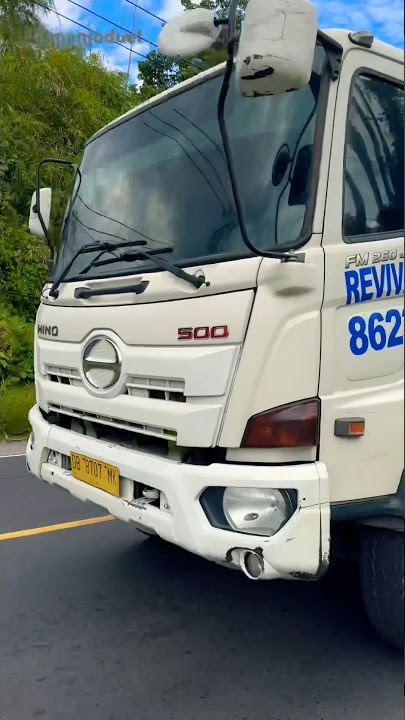 Respect 💯#shorts 🔥🔥 Mobil Truk Besar melewati jalan Part 2 #truck #respect  🚛🚚🛻🚒🚑🚐🚜🚗🚕🚌