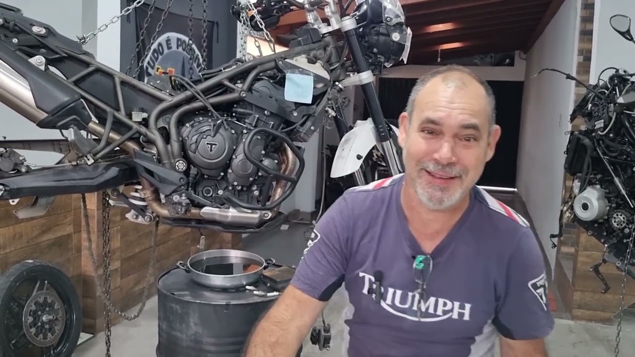 Bomba Triumph 800 😟