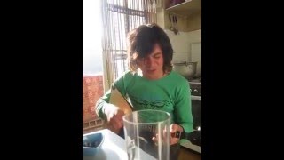 Video voorbeeld van "aluda qetelauri - mival mivyvebi"