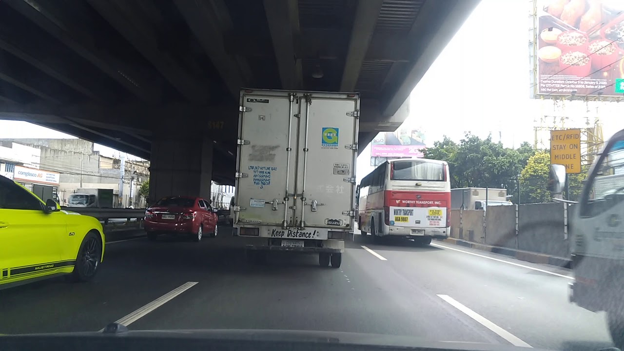 SLEX Traffic Status November 23 2019 Saturday 1:45PM Southbound(right) and Northbound(left)