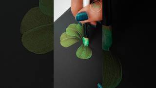 Calming Metallic Acrylic Leaf Painting ✨️🍃 #shorts #painting