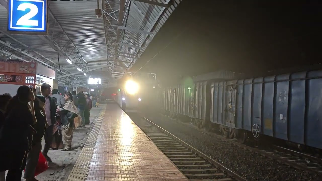 22896 Puri Howrah Vande Bharat Express 130km/hr