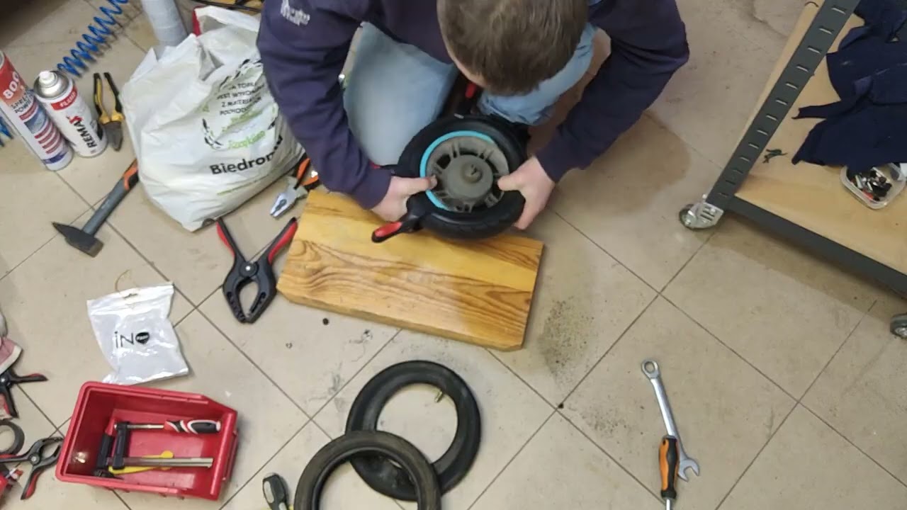 Electric Scooter Tire Change: Motus 60/70-6.5 | My Fast & Safe Method