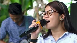 Stay On Step (SOS) - Damaikan Jiwa Yang Resah (Live Perform)