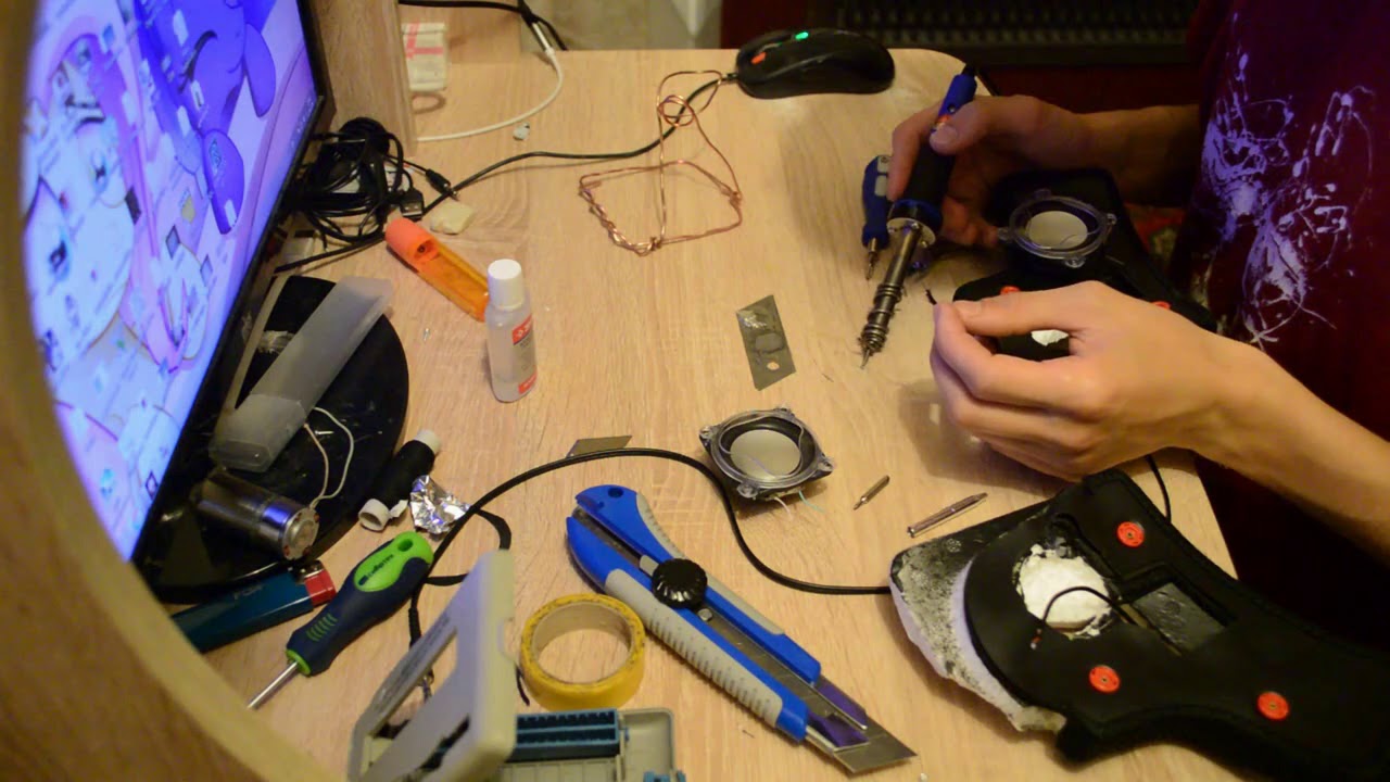 установка музыки в шлем - YouTube